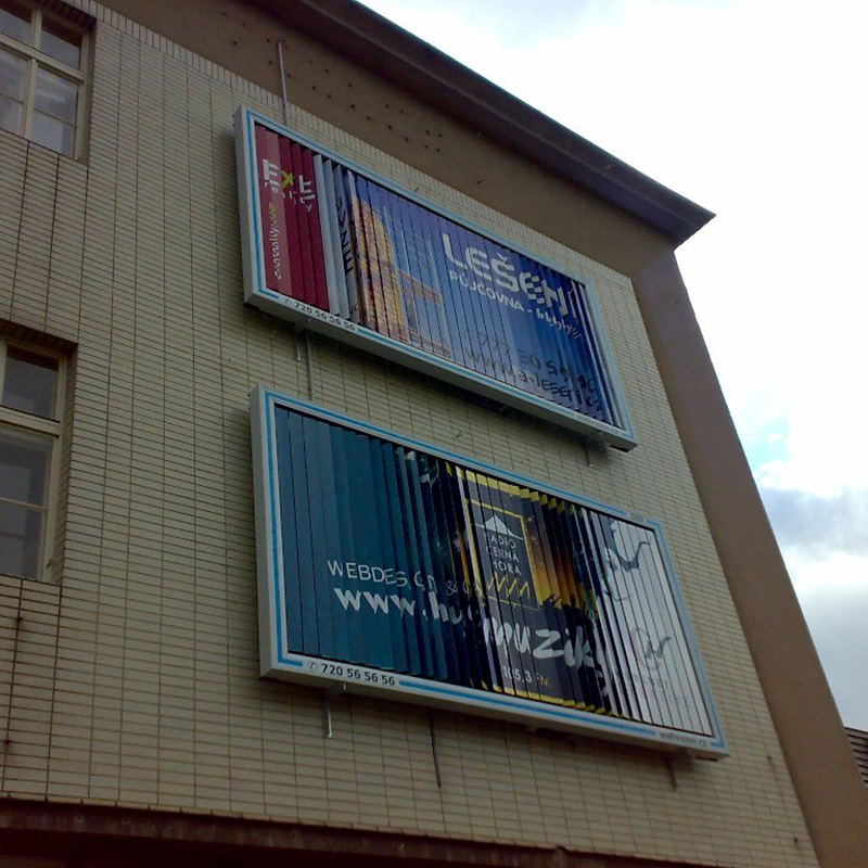 户外壁挂式铝制三移动棱镜广告牌
